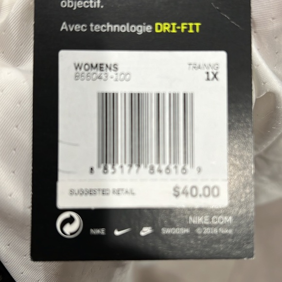 Women’s Nike XL dri fit training tank top - Picture 2 of 2